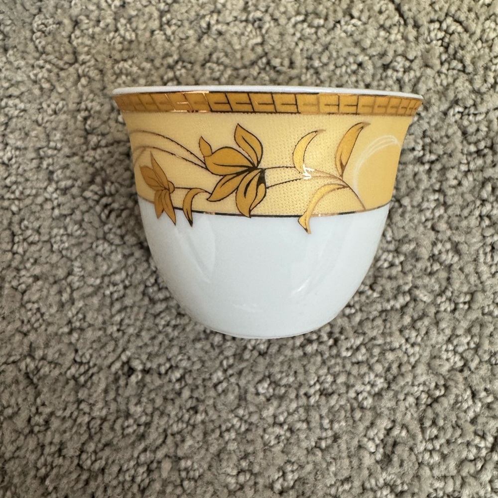 Turkish Coffee Cups Set – 23 Pieces Fine Porcelain “Coffee Me” Gold Gift Boxes - Picture 5 of 7
